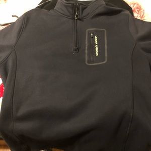 Under Armour pull over